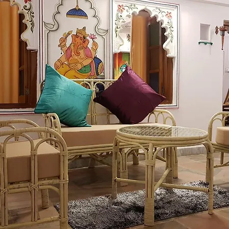 Hari Niwas Guest House-2